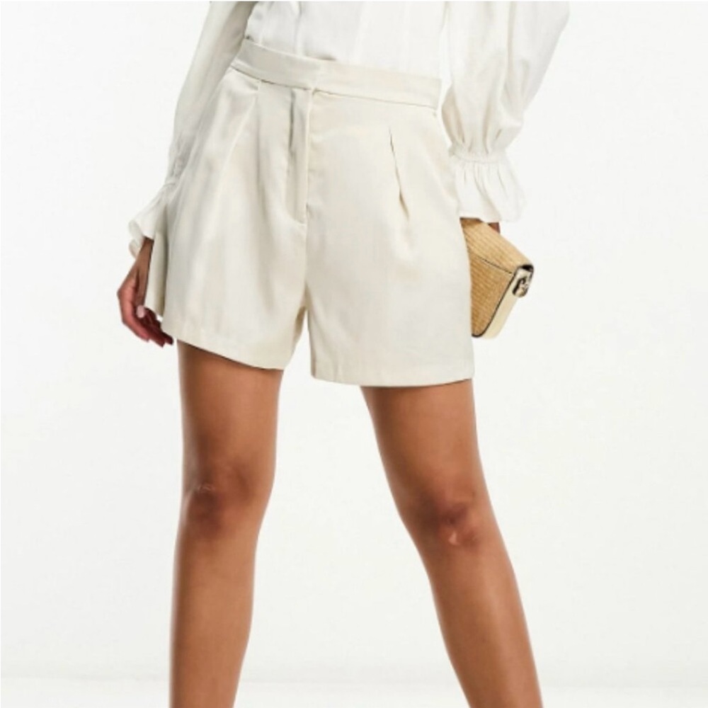 Abercrombie Satin Cream High Waist Shorts